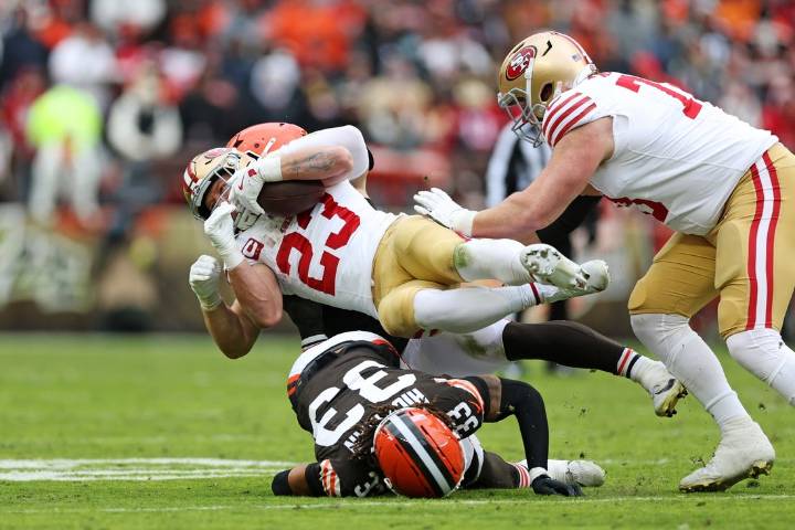 Deadspin | 49ers take advantage of Browns miscues in comfortable win
