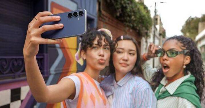 Vodafone beats Sky and giffgaff on Samsung Galaxy S25 FE as prices plummet