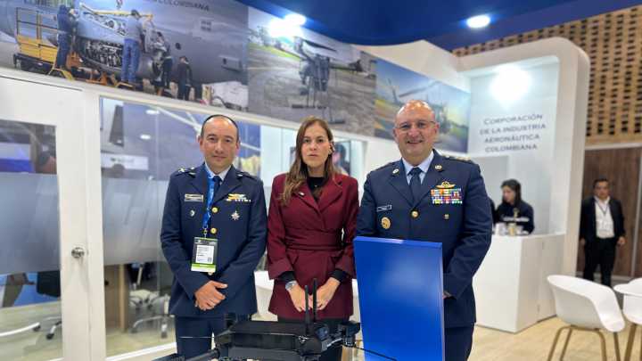 Presentan en Expodefensa el dron Vigía, un dispositivo que busca fortalecer vigilancia, inteligencia y misiones especiales