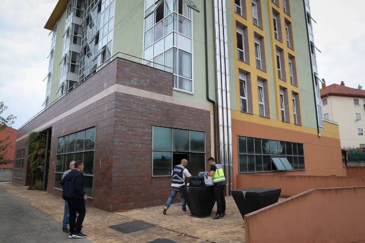 Buscan a un joven tras abandonar el centro de acogida de migrantes en Monforte