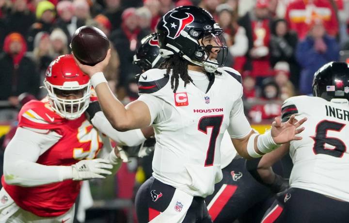 Deadspin | On hot stretch, Texans out to avoid letdown vs. lowly Cardinals