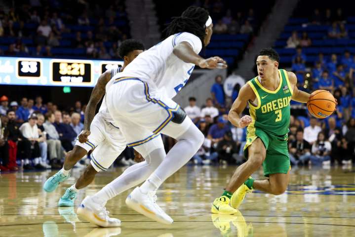Oregon men’s basketball loses at UCLA for 5th straight loss