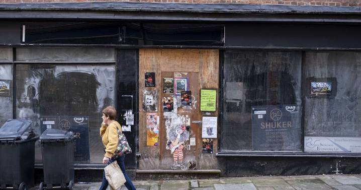 Major UK high street shop to shut down 33 stores - full list 