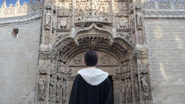 Valladolid programa los actos de la Controversia: del aplazado videomapping de San Pablo a las conferencias