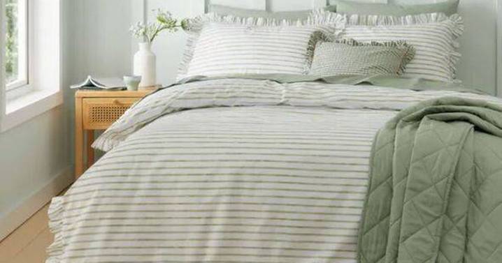 Dunelm's £24 'beautiful' cotton duvet set is 'so soft' and comes with 'lovely texture and colour'