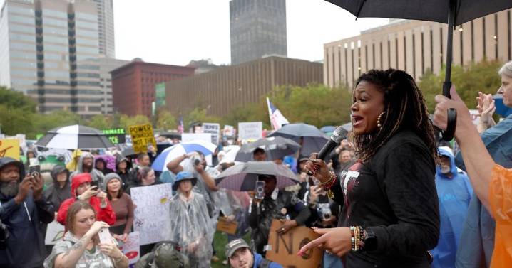 'The Squad' remains non-committal, for now, on Cori Bush comeback bid