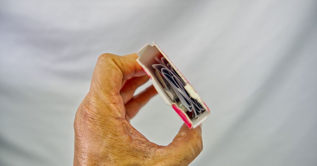 Medication hack to avoid opening tablets on leaflet side every time