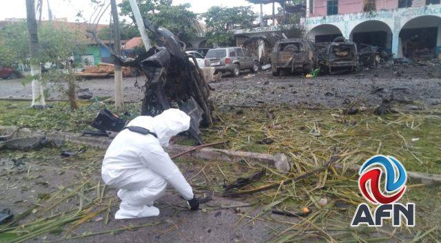 Suman cinco muertos por explosión de un coche