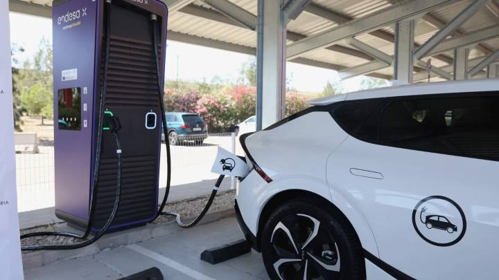 Así serán las nuevas ayudas a la compra de coches eléctricos: llega el Plan Auto 2030