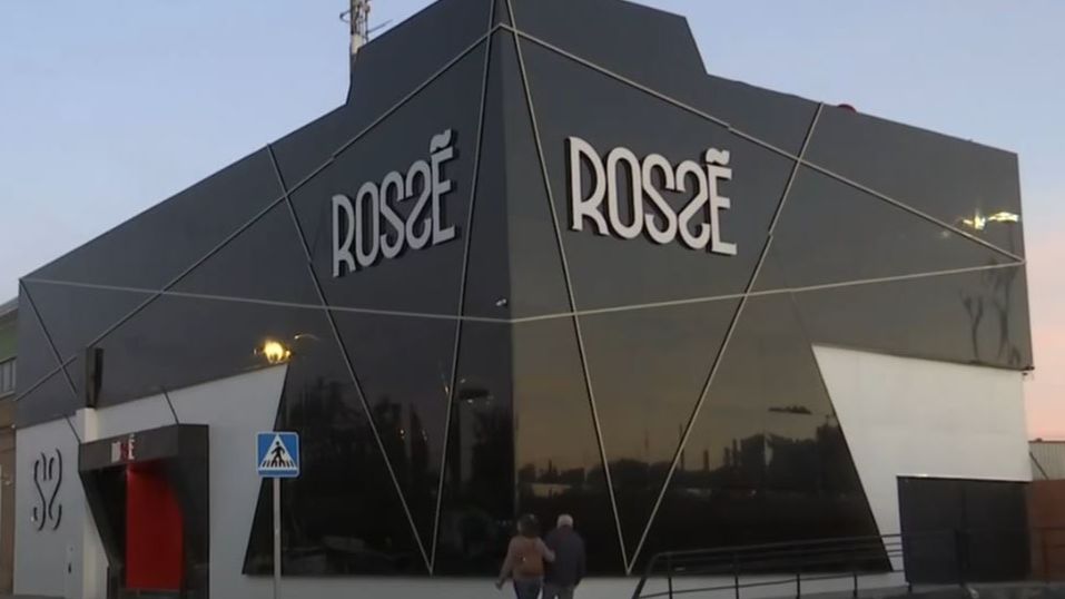 Detenidos tres hombres por una agresión sexual grupal en Málaga