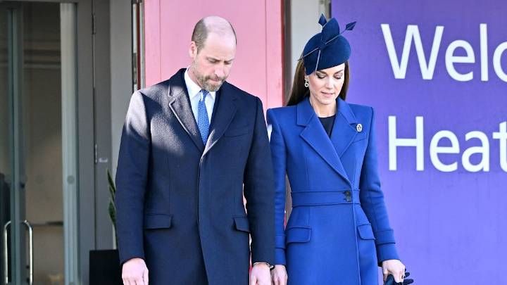 Kate Middleton shocks with straight hair and Princess Diana's earrings for German state visit