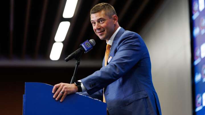 Florida football coach Jon Sumrall wastes no time addressing Lane Kiffin