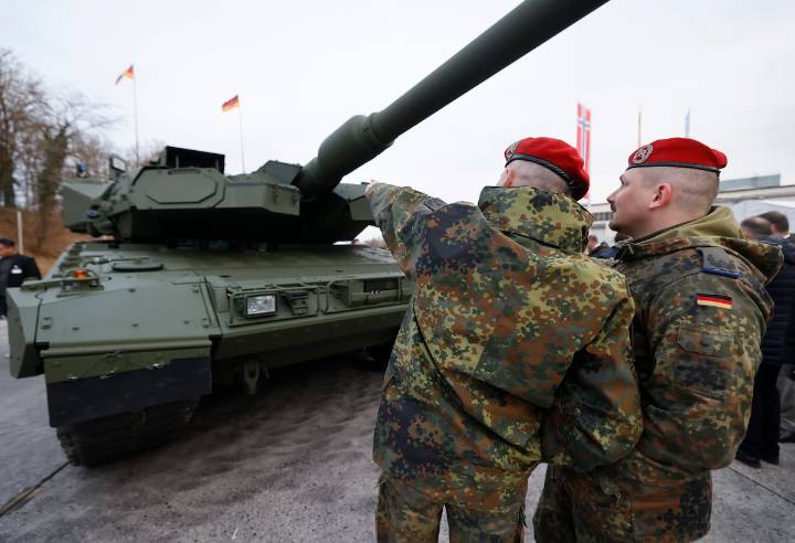 Croatia buys German Leopard tanks using EU loans