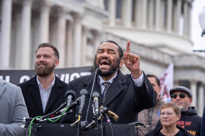 House squashes second attempt to impeach Trump from Rep. Al Green