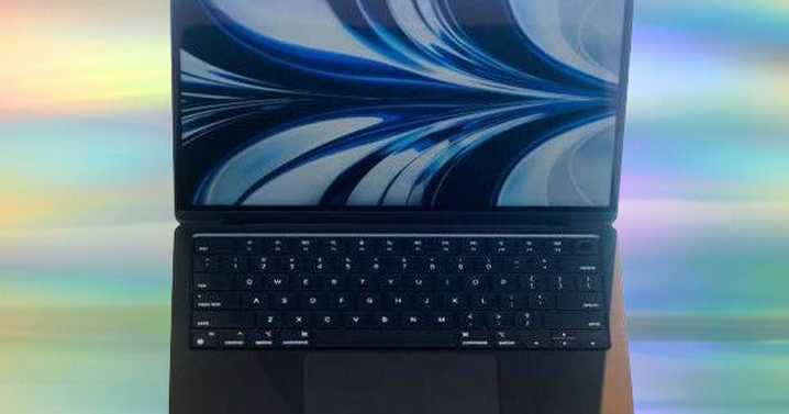 Hours left to buy a MacBook Air for much cheaper price in Sky Christmas sale