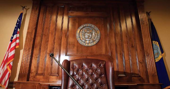 Public defender pleads guilty to DUI after Gooding crash