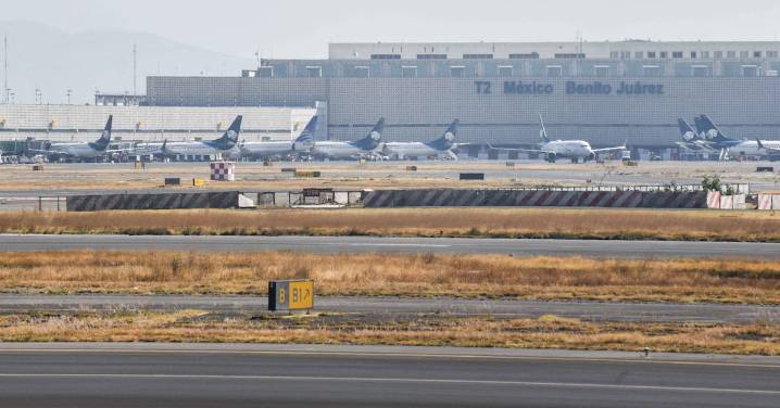 Semar niega concesiones o permisos a empresa de transporte en el AICM