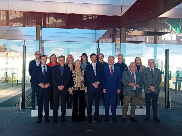 Olloqui reitera a Urtasun su exigencia de que apoye la devolución de las pinturas murales a Sijena