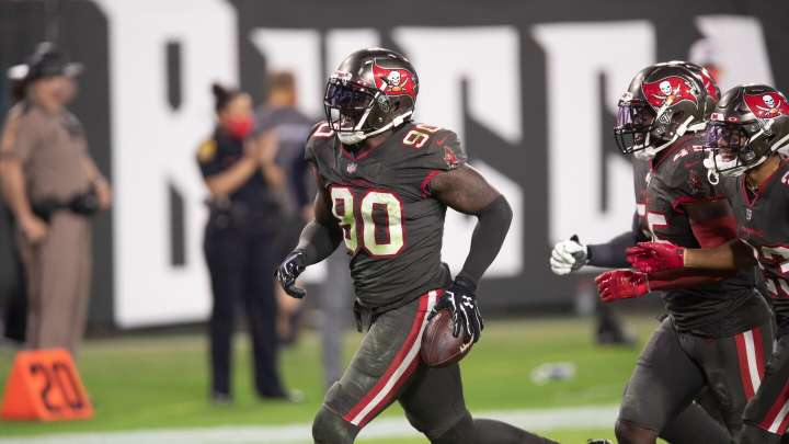 Jason Pierre-Paul signs with Buccaneers' practice squad