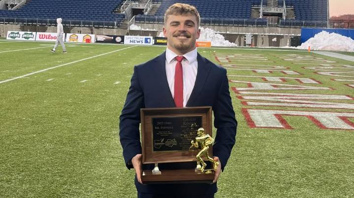 Indian Valley's Grady Kinsey wins Ohio's 2025 Mr. Football award, making him the first honoree from Tuscarawas County