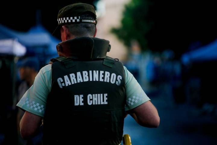 AUDIO. Heridas en la cabeza y tórax: formalizan a cuatro carabineros por apremios ilegítimos en Valparaíso