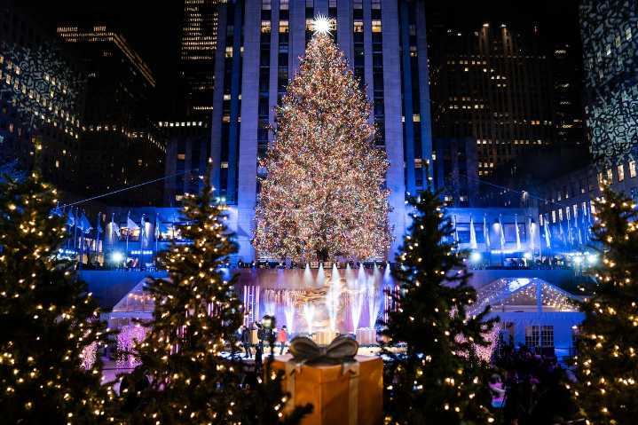 NBC vs. Fubo: Where you can still watch the Rockefeller Center Christmas Tree Lighting for free