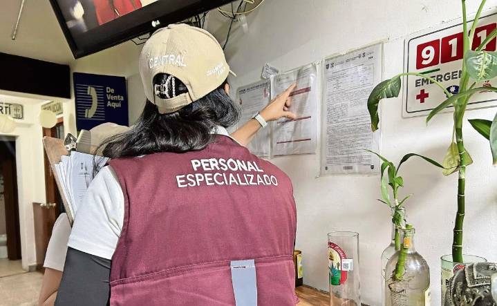 INVEA estrena uniformes y credenciales: buscan mejorar la identificación y evitar fraudes en la CDMX
