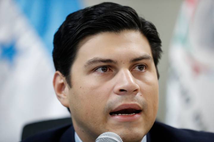 Consejero oficialista del CNE de Honduras denuncia fallas de seguridad en el escrutinio