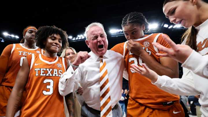 Women's college basketball AP Top 25: Texas moves to No. 2 after Players Era win