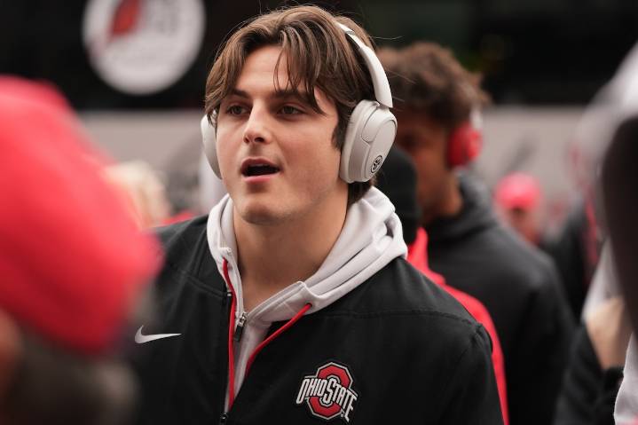 Ohio State football’s Julian Sayin earns annual award from the Big Ten