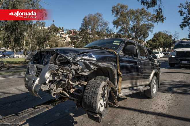 Detienen a responsable de carambola en Ready Lane que dejó seis vehículos dañados