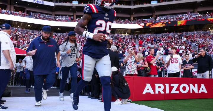 49ers add former Patriots cornerback to the practice squad