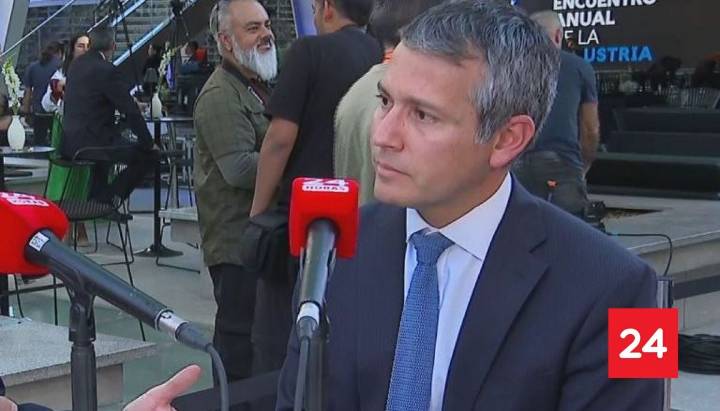 Secretario general de Sofofa y objetivo de crecer al 4%: “Necesitamos generar un cambio tributario que nos haga más competitivos”