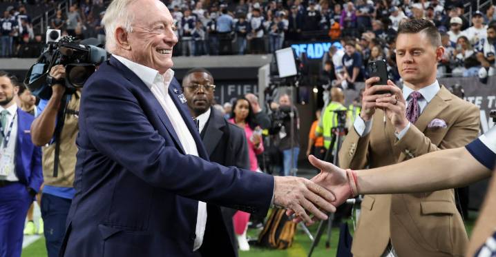 Cowboys news: Jerry Jones still has hopes for a postseason run