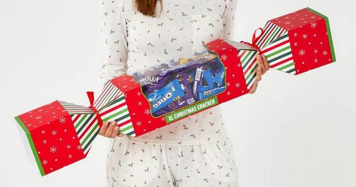 Home Bargains 'gigantic' 2kg Christmas cracker for £20 is 'selling out fast'