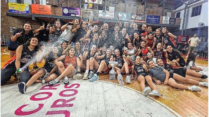 CUST B venció a Almagro y se quedó con el Oficial femenino U13