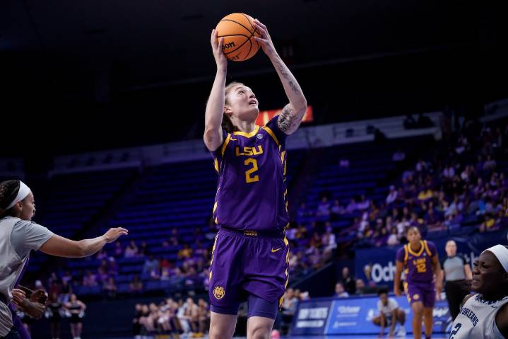 How to watch college basketball free live stream today without streameast, crackstreams, methstreams, buffstreams or other bootleg alternatives: Louisiana Tech Lady Techsters vs. No. 5 LSU Tigers