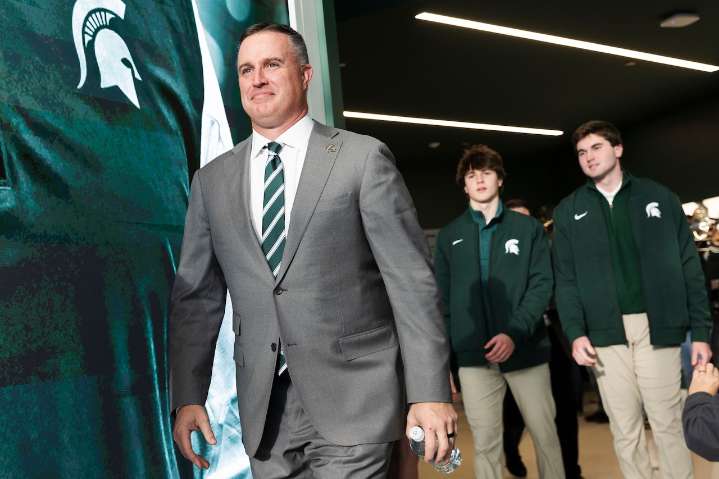 Michigan State signs 4-star offensive tackle, top recruit in class