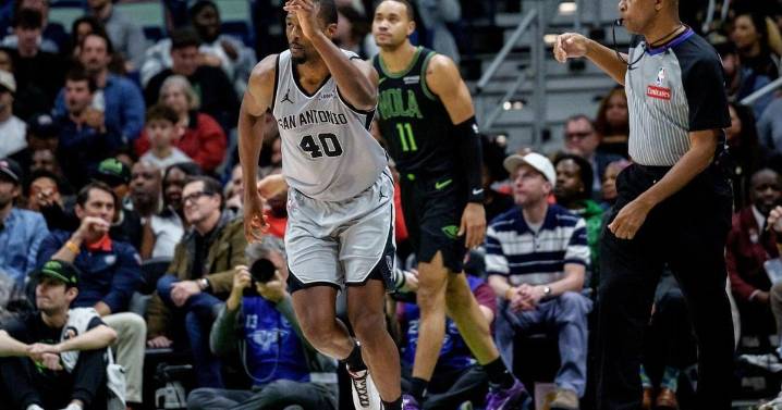 Spurs spoil Queen's first triple-double and hold on to beat the Pelicans 135