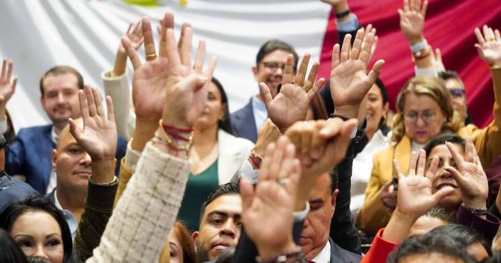 Choque entre PT y Morena estanca la votación de aranceles de México a China