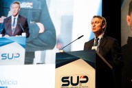 Feijóo acusa a Sánchez de «perder la dignidad» tras «implorar» a Junts y le exige de nuevo convocar elecciones