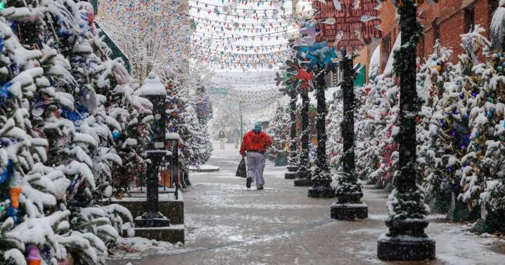 School closures for the Charleston area; snow totals for Kanawha Metro region