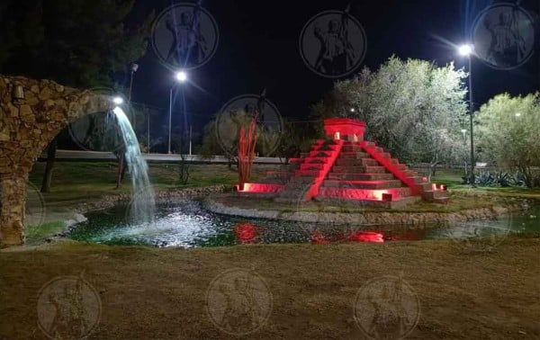 Rehabilitan iluminación de pirámide y fuente del Chamizal