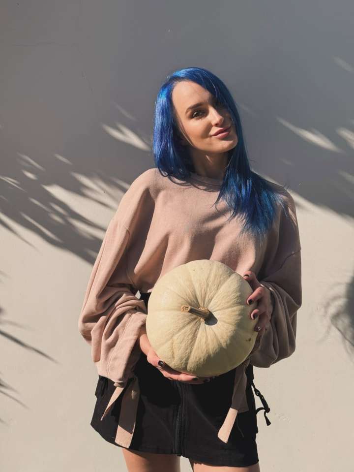 Musician Camryn Magness Dead at 26 After Being Struck While Riding Scooter