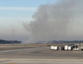 Incendio cerca de aeropuerto de Washington fue por Boeing 777 con falla en motor