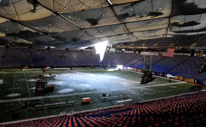 Metrodome roof collapsed under 17 inches of snow 15 years ago