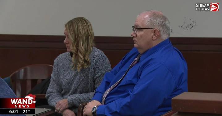 EMS workers accused of killing Earl Moore Jr. will be tried separately