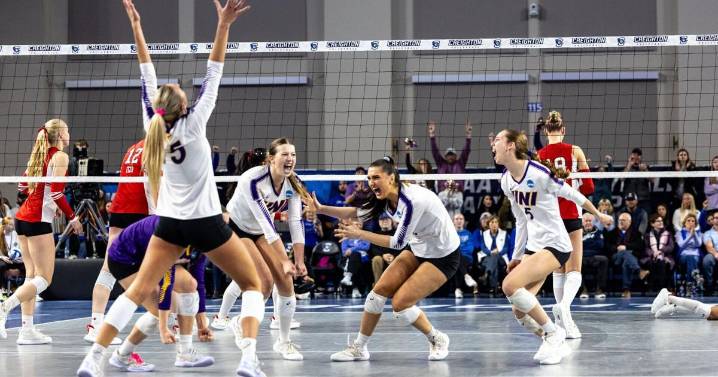 REVERSE SWEEP! UNI shocks Utah in NCAA volleyball opener