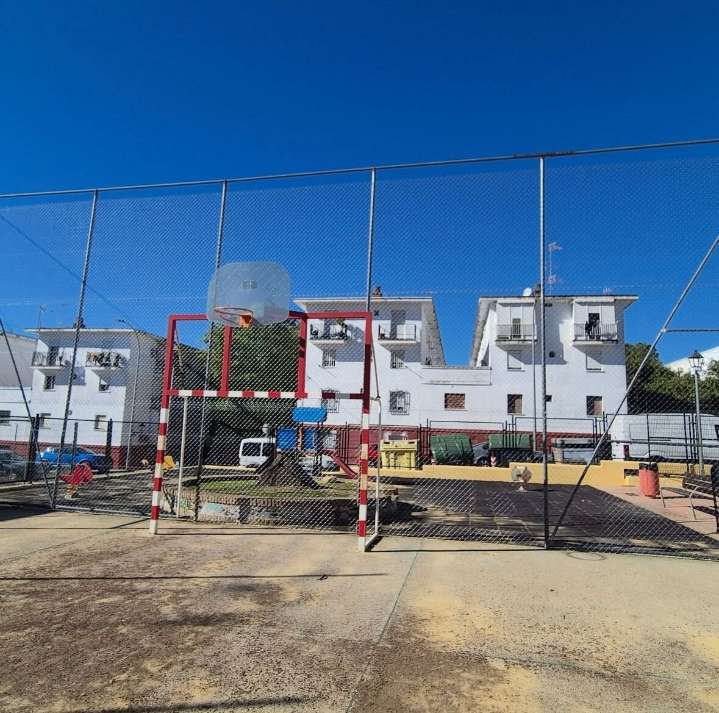 El Ayuntamiento de Utrera realiza actuaciones de mejora en diferentes instalaciones deportivas