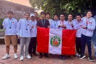 Estudiantes peruanos ganan ocho medallas en olimpiada internacional de matemática
